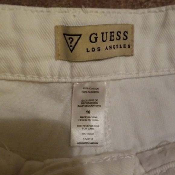 White jean shorts by guess - Picture 2 of 4